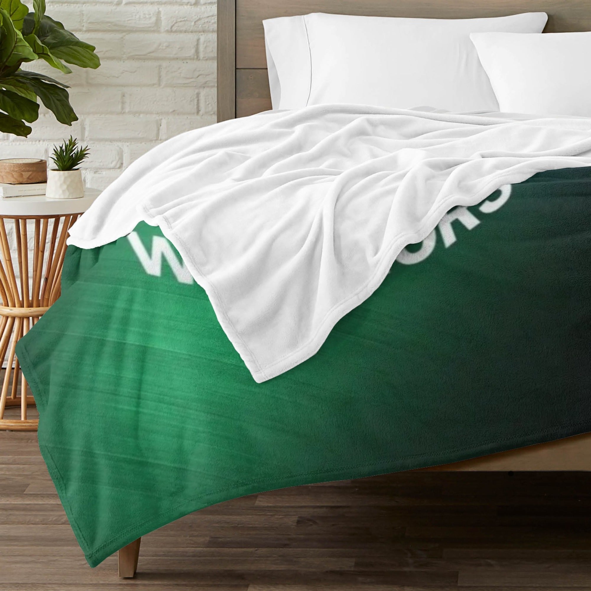 Ultra-Soft Flannel Blanket All-Season Dual-Sided Polyester for Sofa and Bedroom