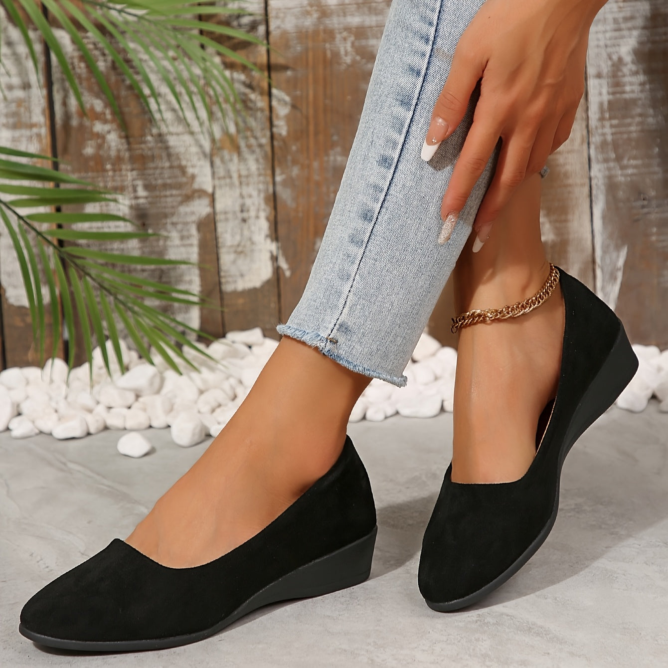 Women's Solid Color Wedge Heel Slip-On Shoes for Casual Outdoor Wear