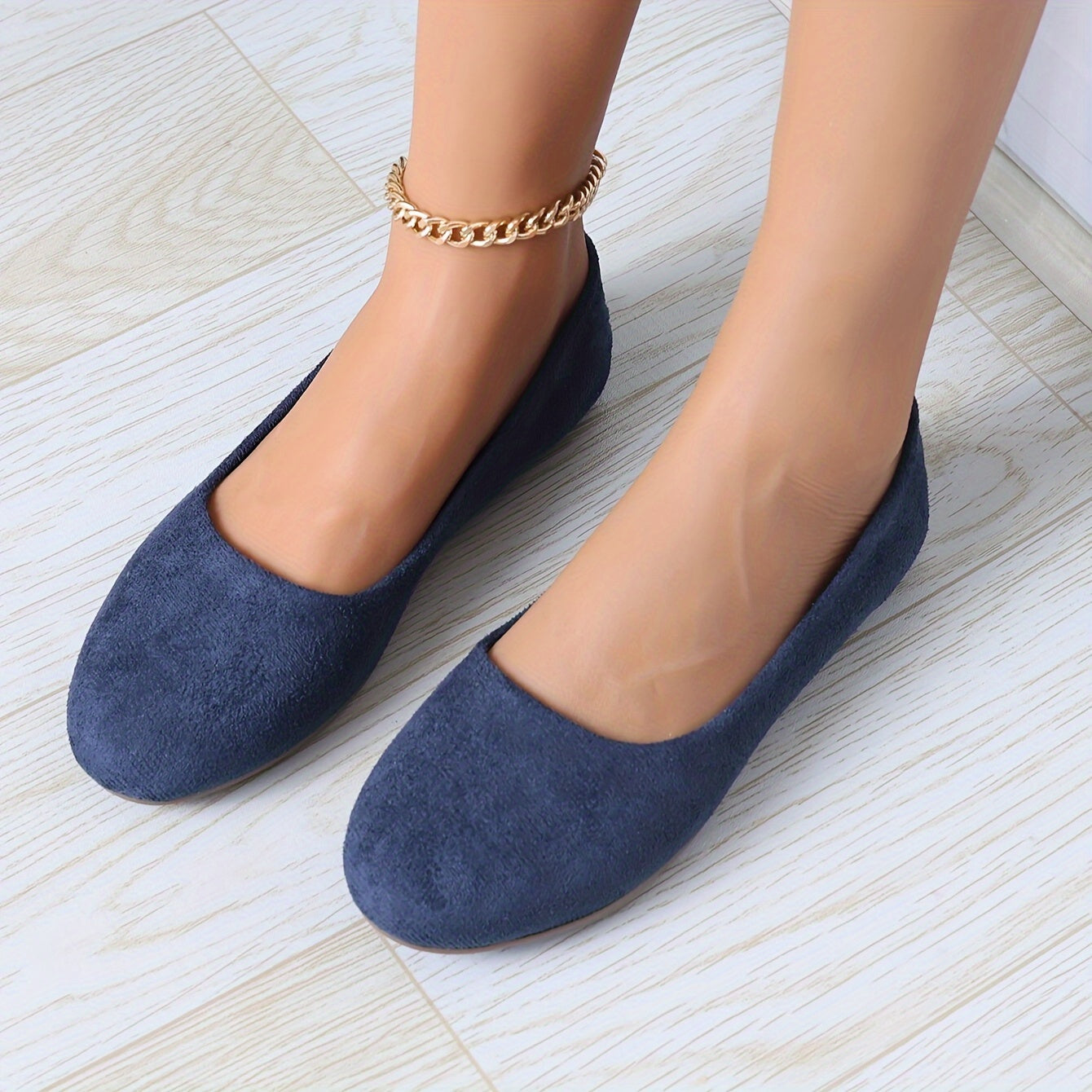 Women's Solid Color Minimalist Flats Lightweight Slip-On Walking Shoes