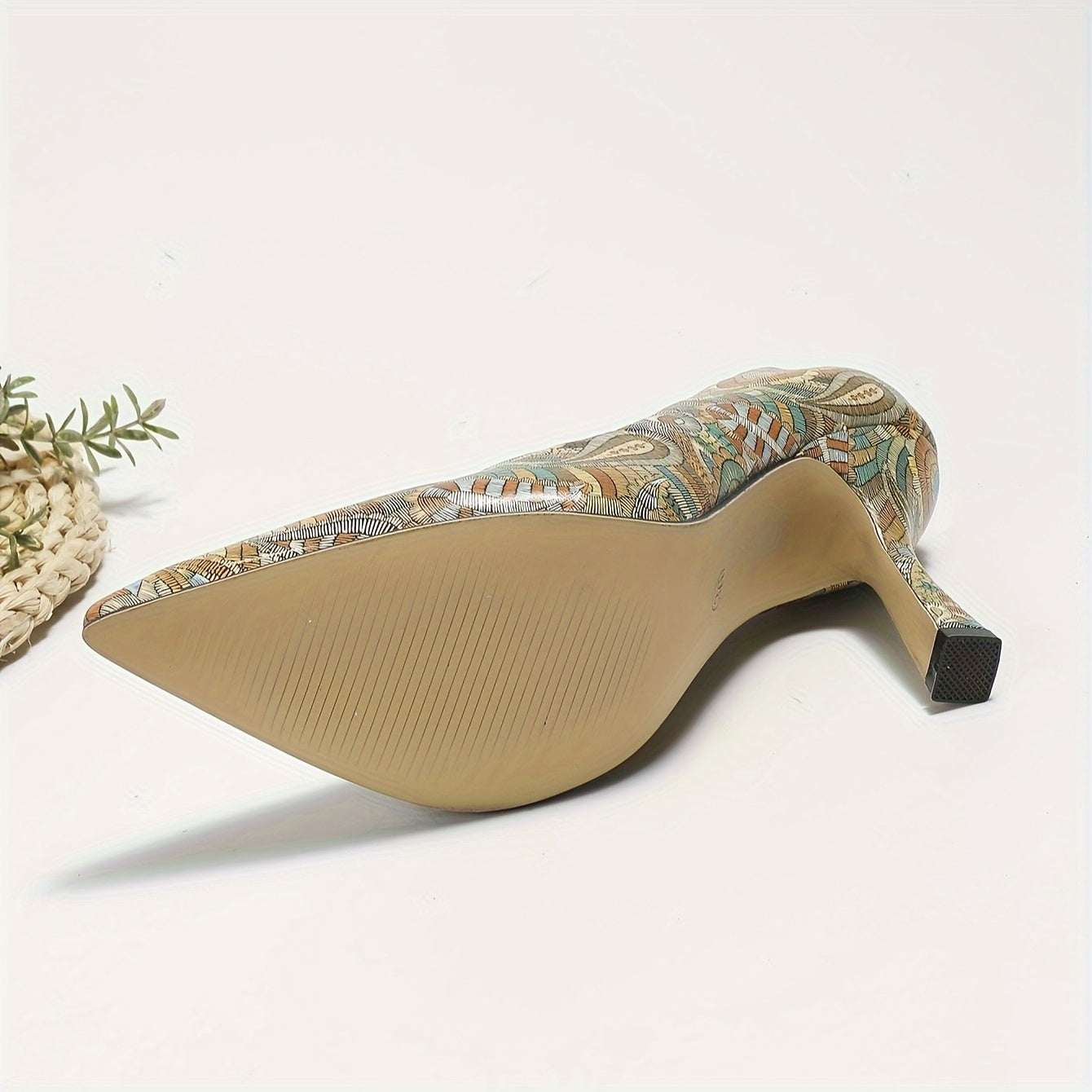 Women's Ethnic Style Printed High Heels Pointed Toe Pumps for Parties and Office